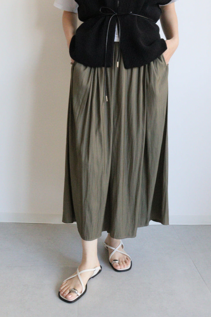 【ACUTA】【再入荷】割繊サテンラップパンツ