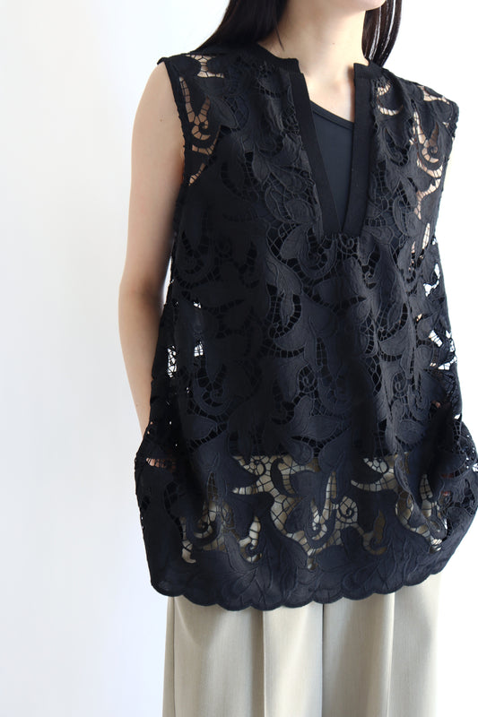 【ACUTA】カットワークレースベスト