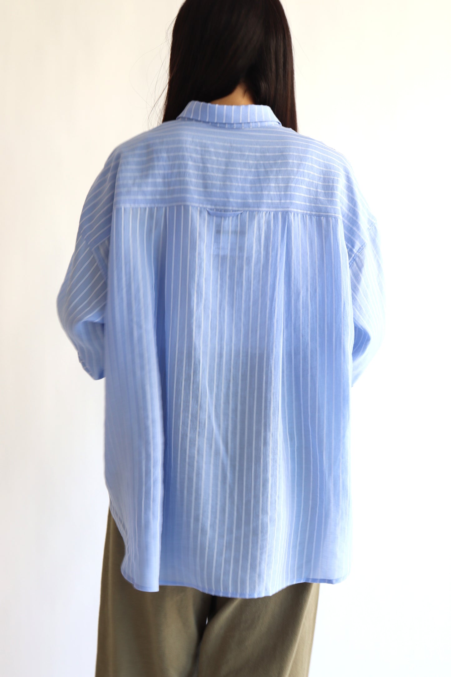 【ACUTA】【再入荷】シアーストライプマルチWAYシャツ