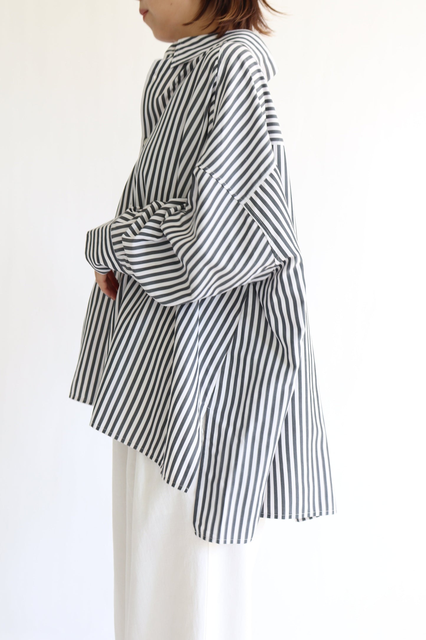【ACUTA】ストライプブロードポンチョ風シャツ