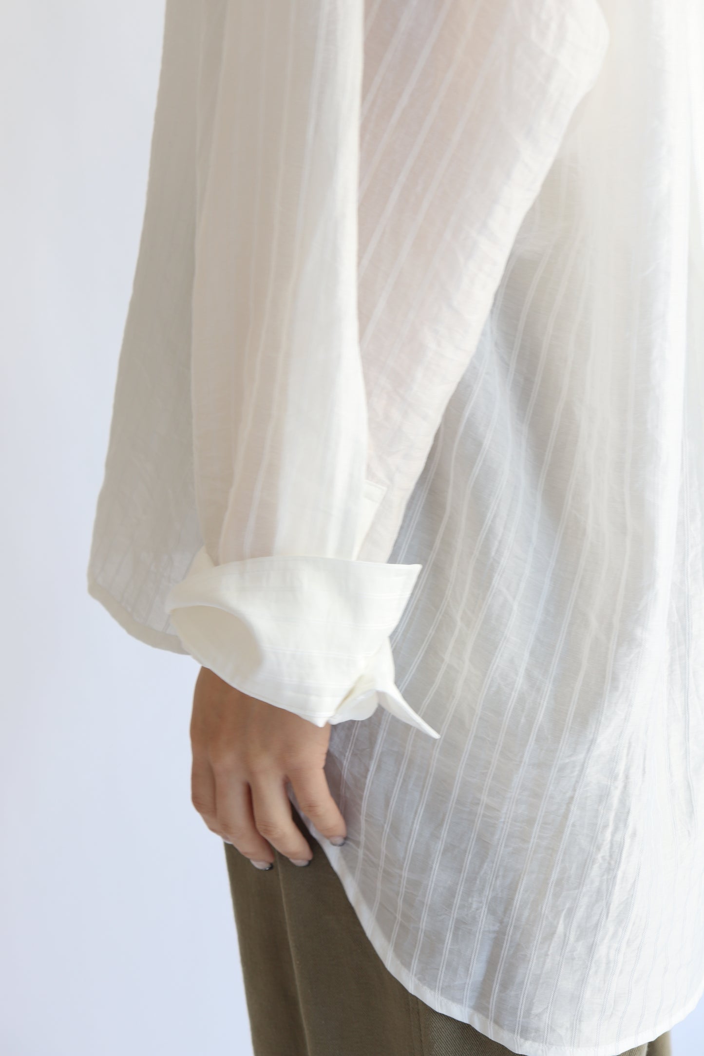 【ACUTA】【再入荷】シアーストライプマルチWAYシャツ