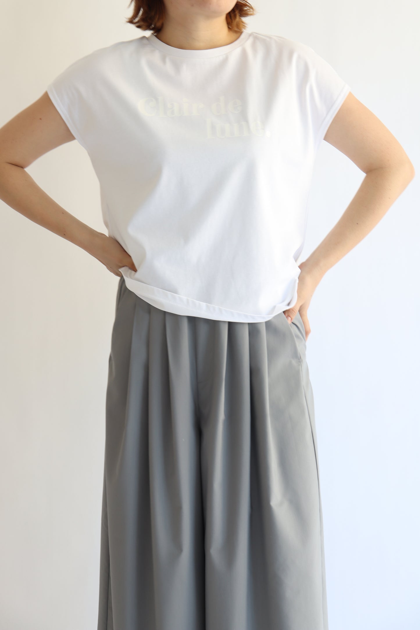 【ACUTA】グリッタープリントTシャツ