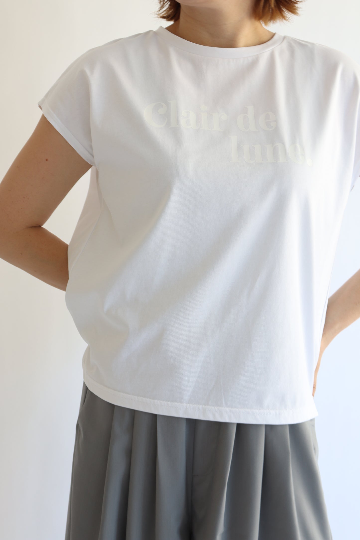 【ACUTA】グリッタープリントTシャツ