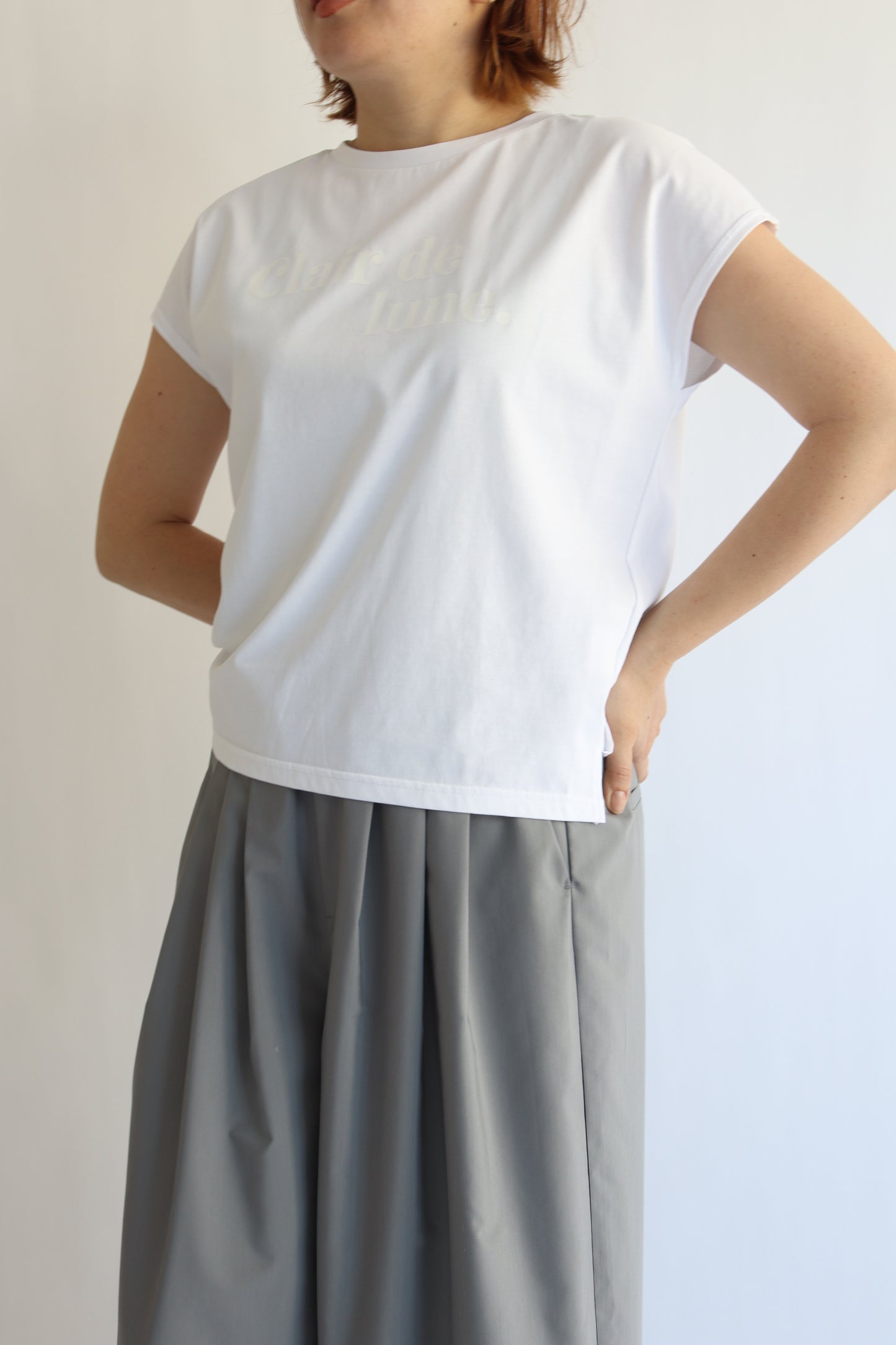 【ACUTA】グリッタープリントTシャツ