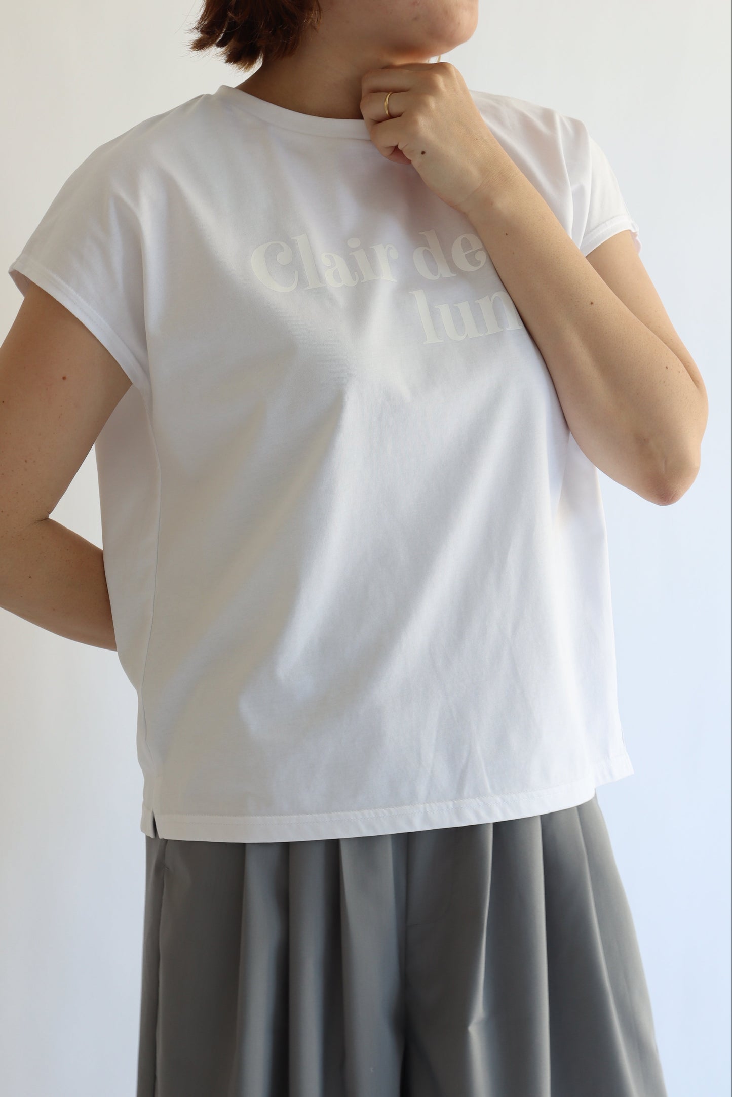 【ACUTA】グリッタープリントTシャツ