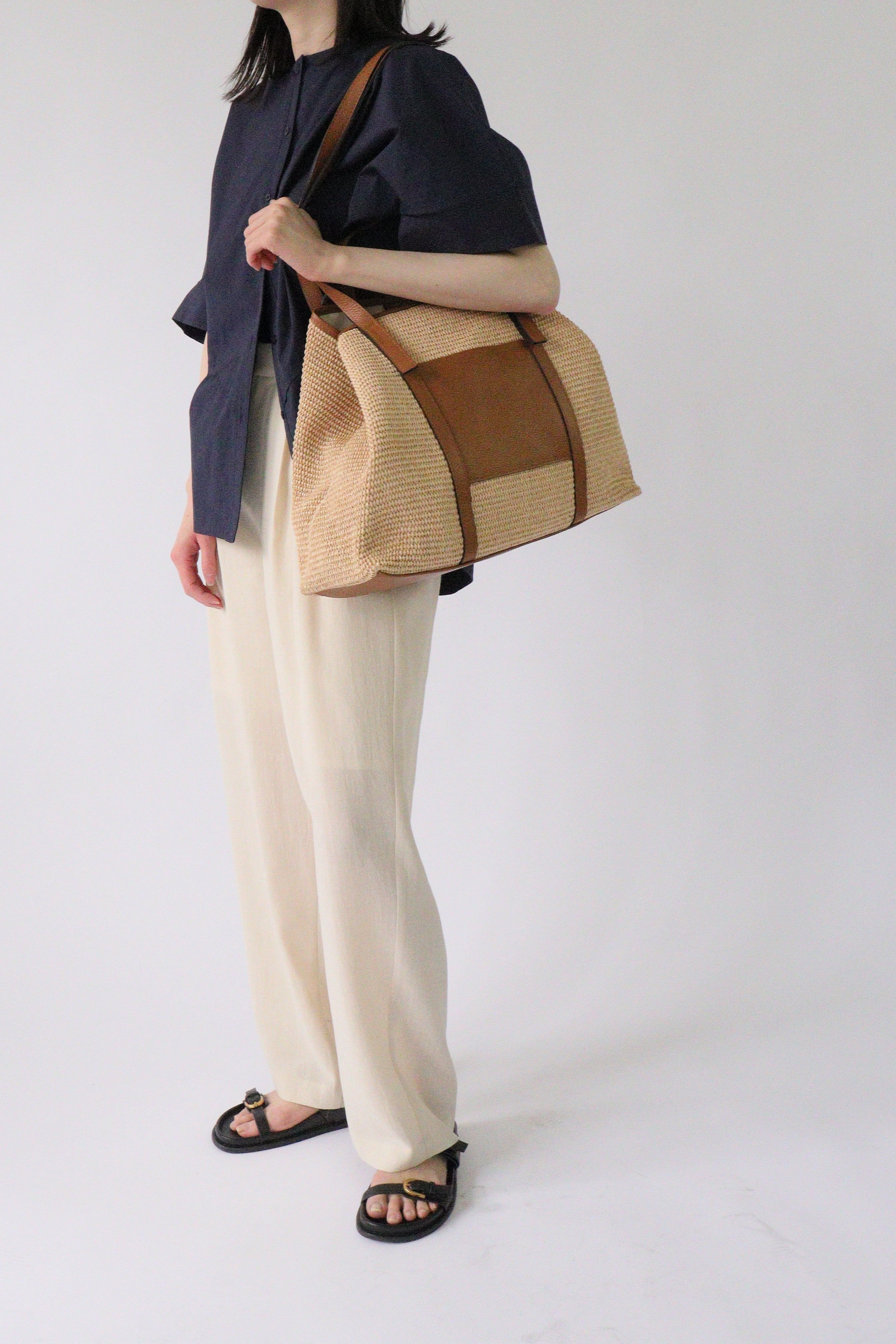 MILLELA FIRENZE ラフィア素材 バッグ　美品 IMPORT】レザーバッグ バッグ ブランド 20代 30代 40代 50代 お