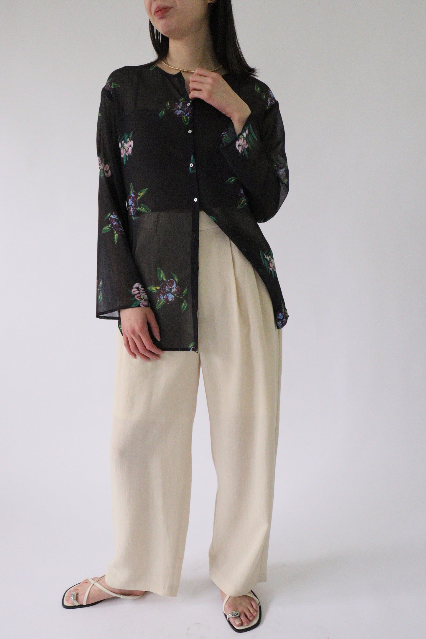 【Kazumi Doi ×ACUTA】Botanicalプリントカラーレスブラウス