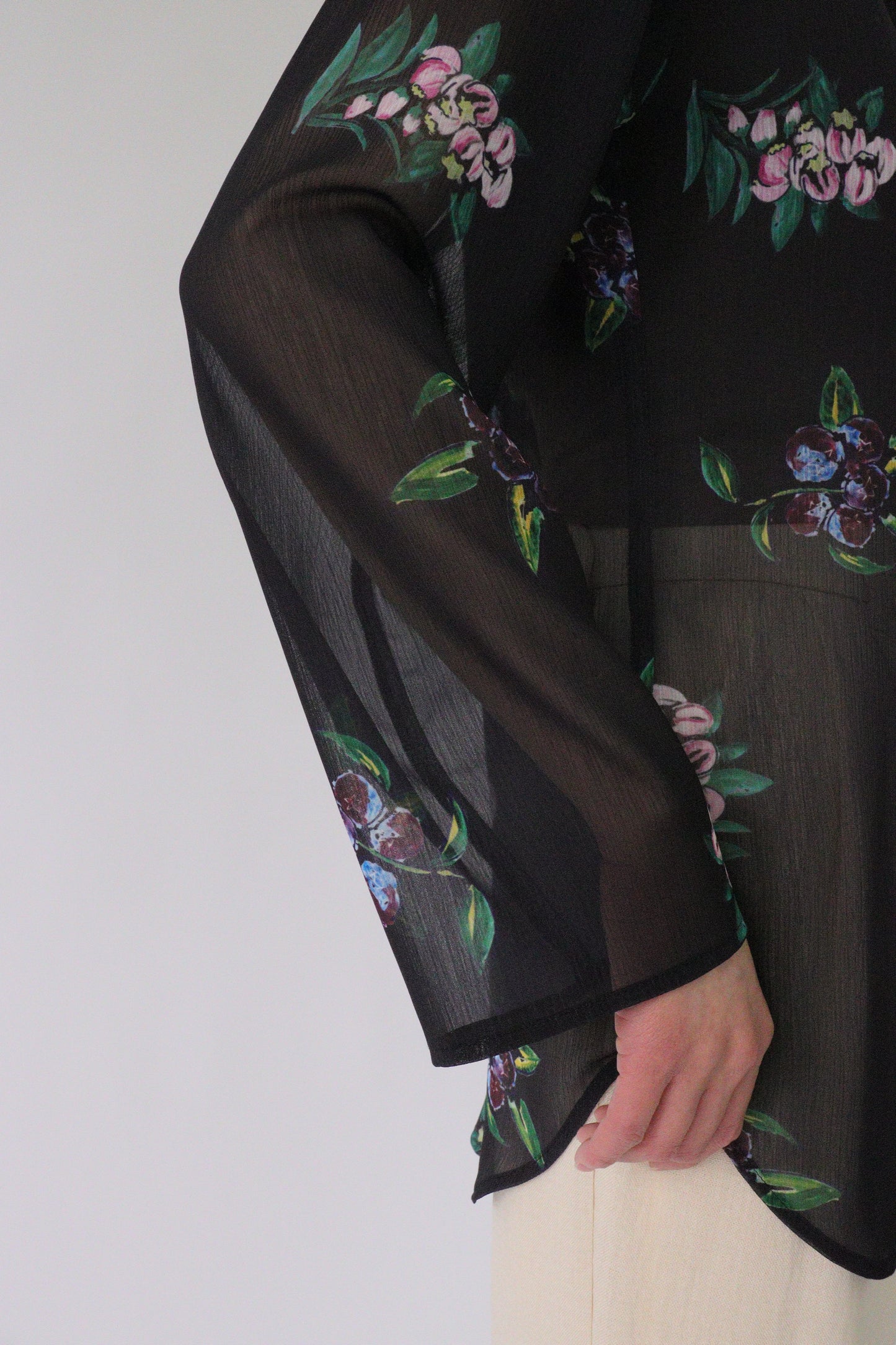 【Kazumi Doi ×ACUTA】Botanicalプリントカラーレスブラウス