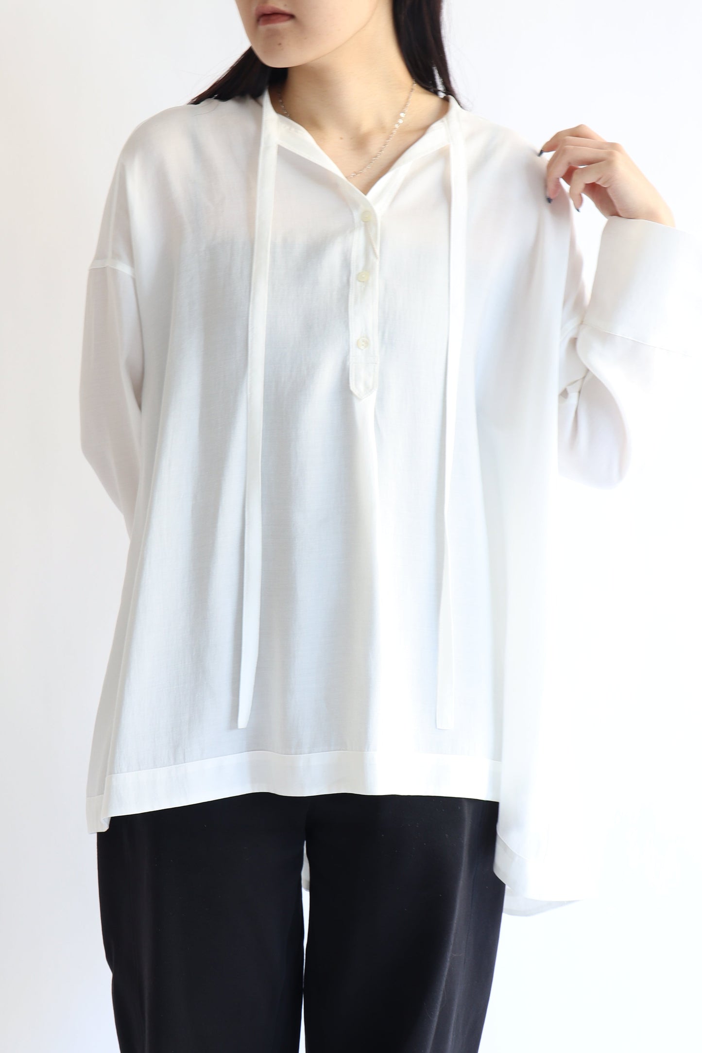 【ACUTA】タイ付きブザムシャツ