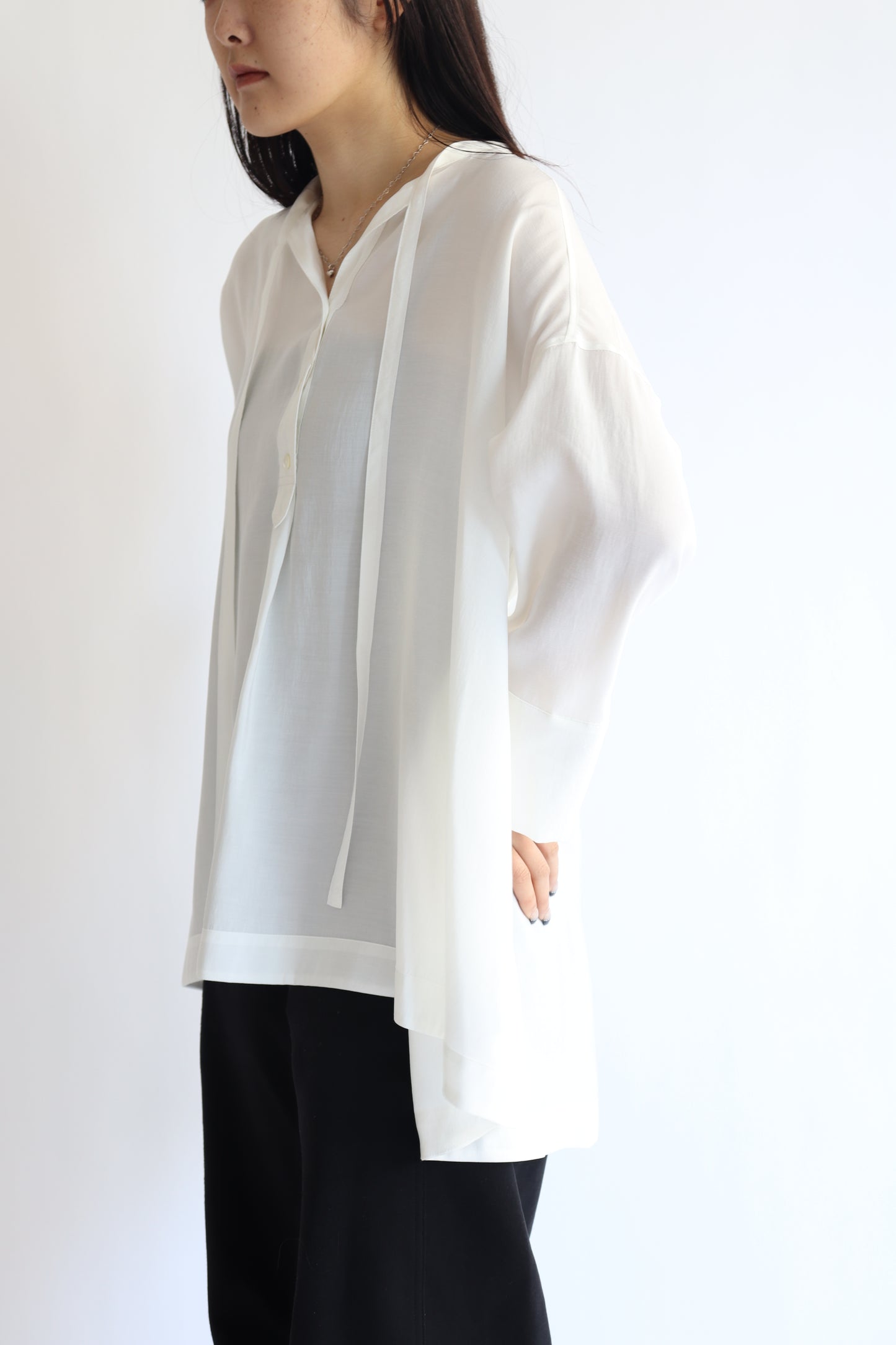 【ACUTA】タイ付きブザムシャツ