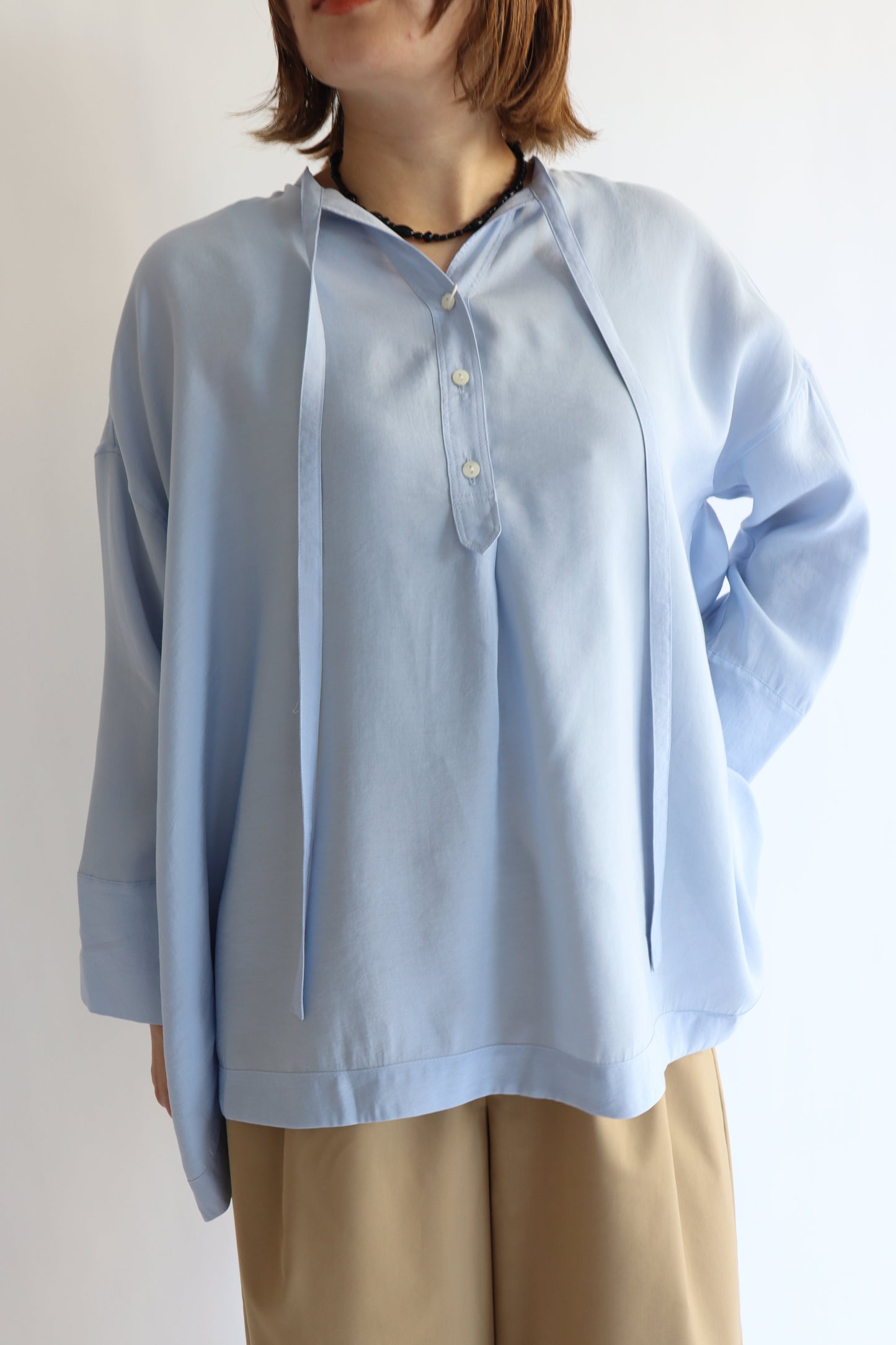 【ACUTA】タイ付きブザムシャツ