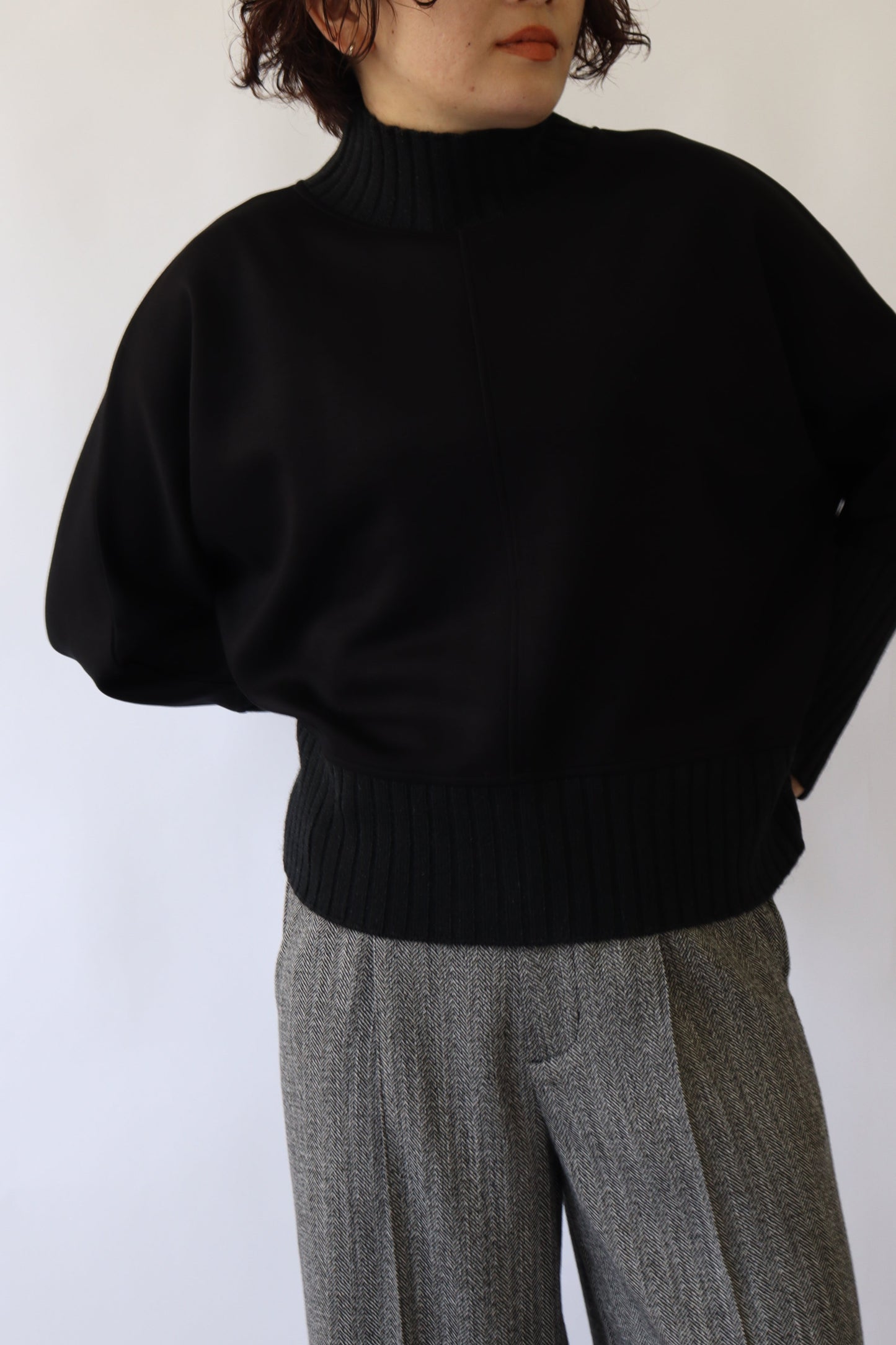 【ACUTA】ニットコンビハイネックトップス