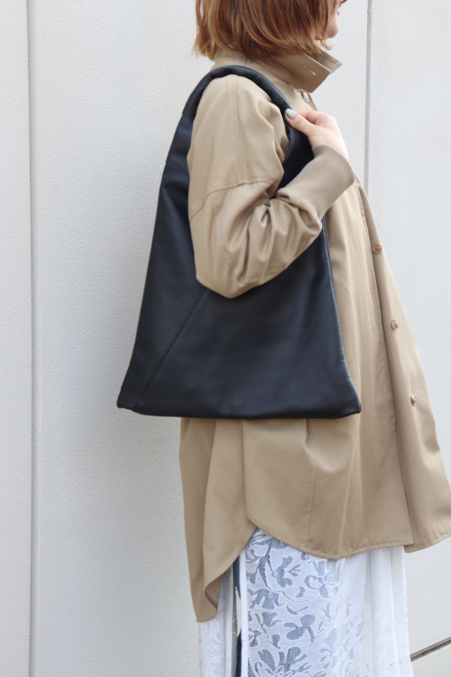 【MILLELA  FIRENZE】トライアングルミディバッグ