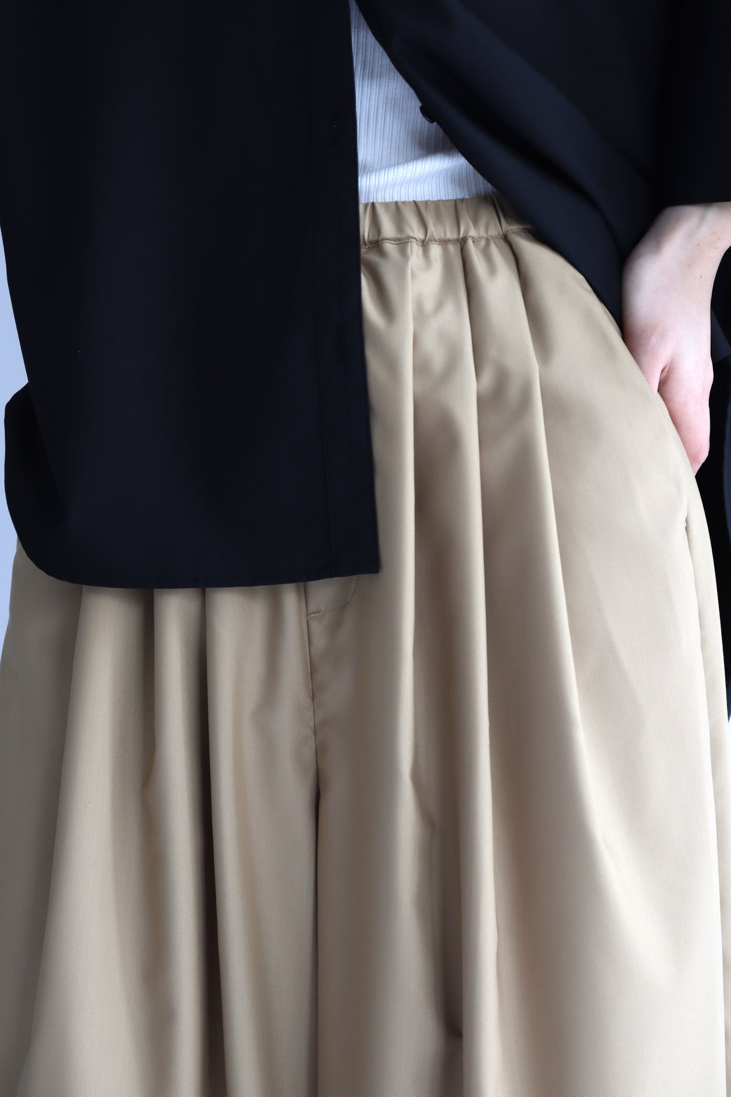 【ACUTA】とろみタックワイドパンツ