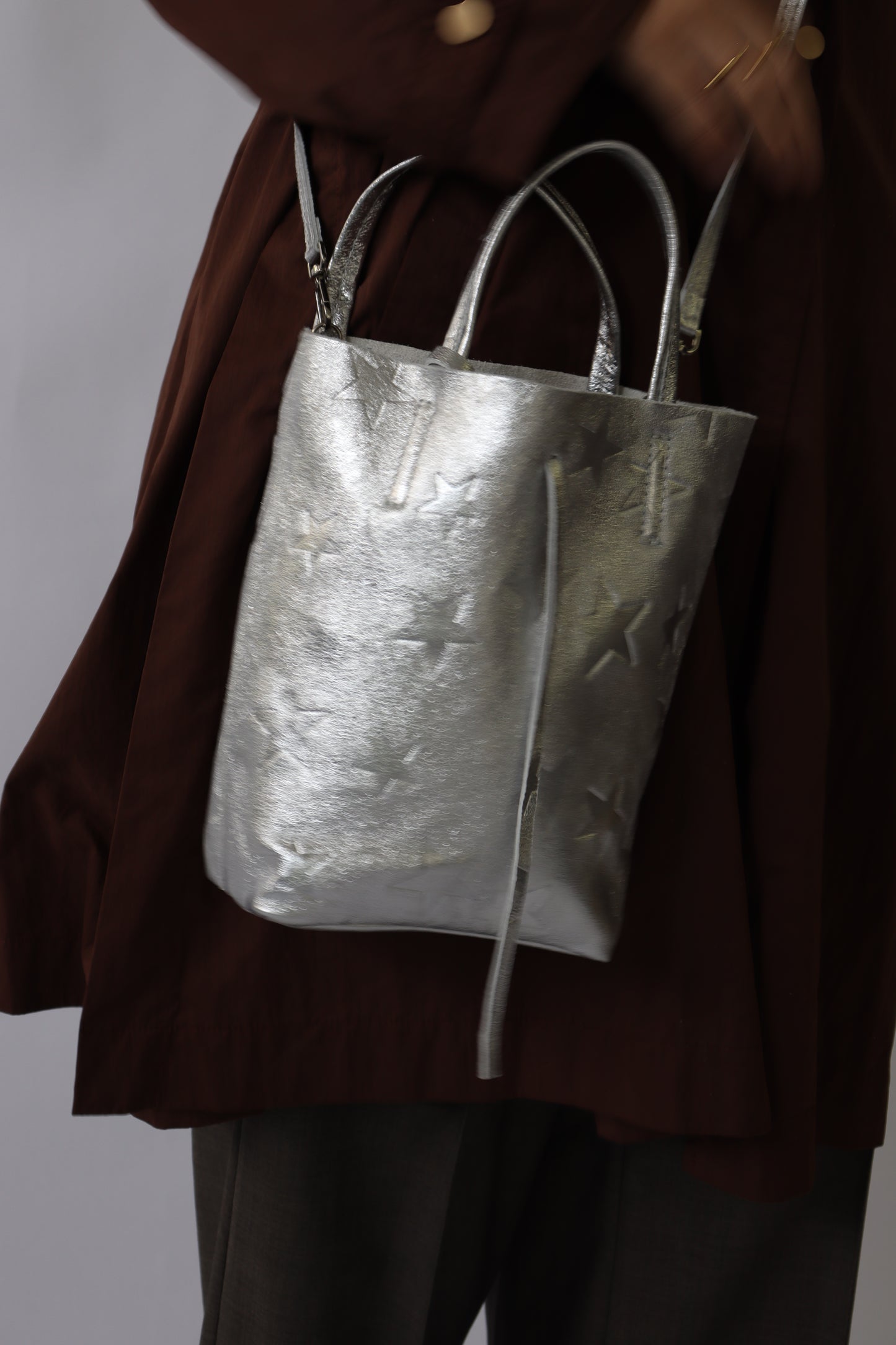 【MILLELA  FIRENZE】星柄エンボスメタリックミニトートバッグ