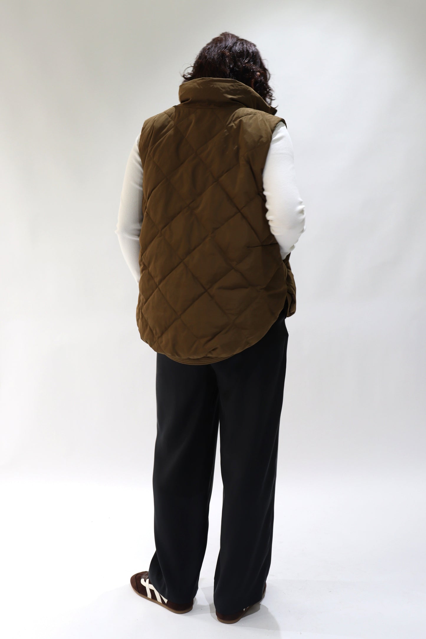【ACUTA】【PRE ORDER】ダイヤステッチダウンベスト