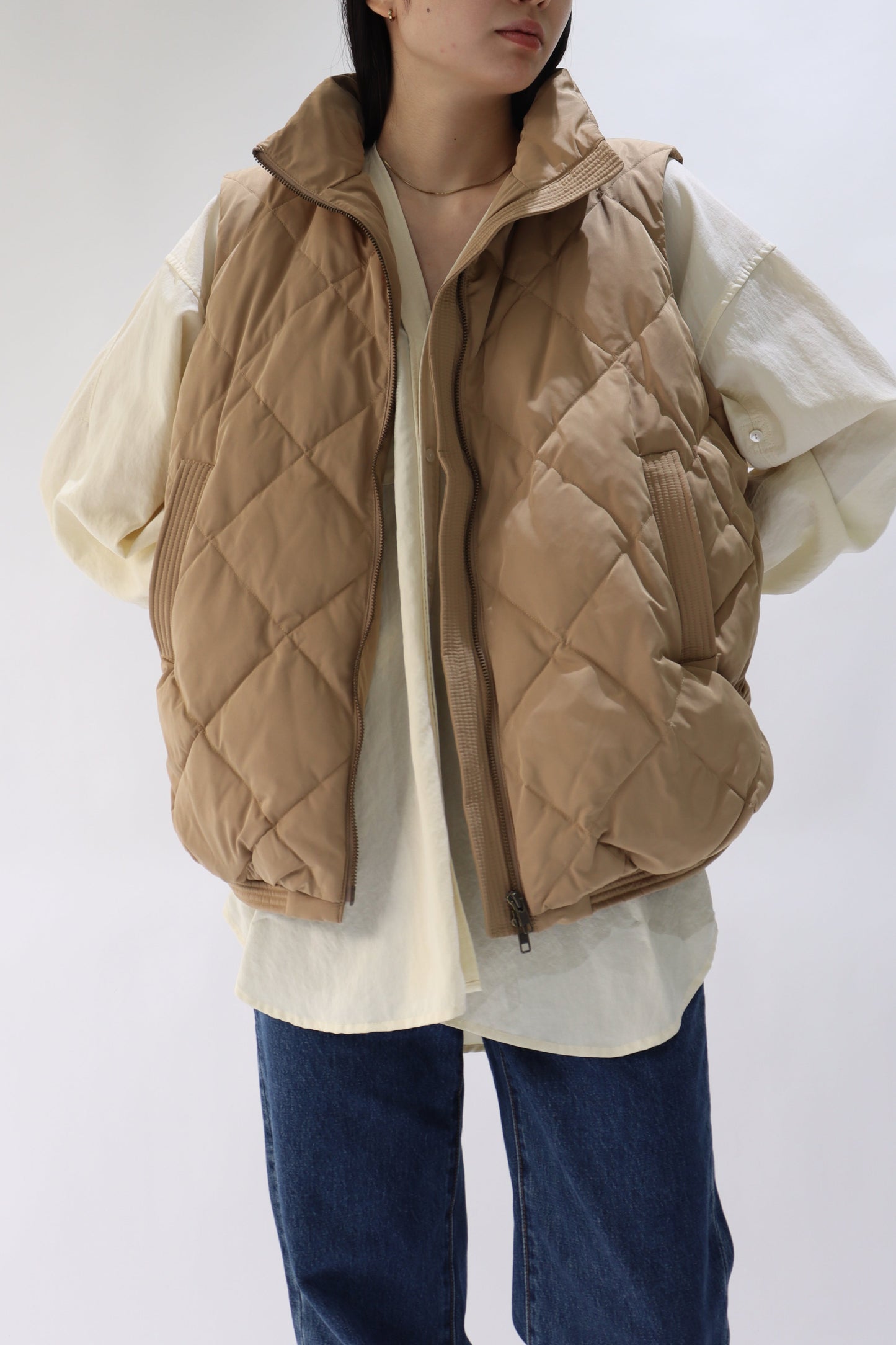 【ACUTA】【PRE ORDER】ダイヤステッチダウンベスト