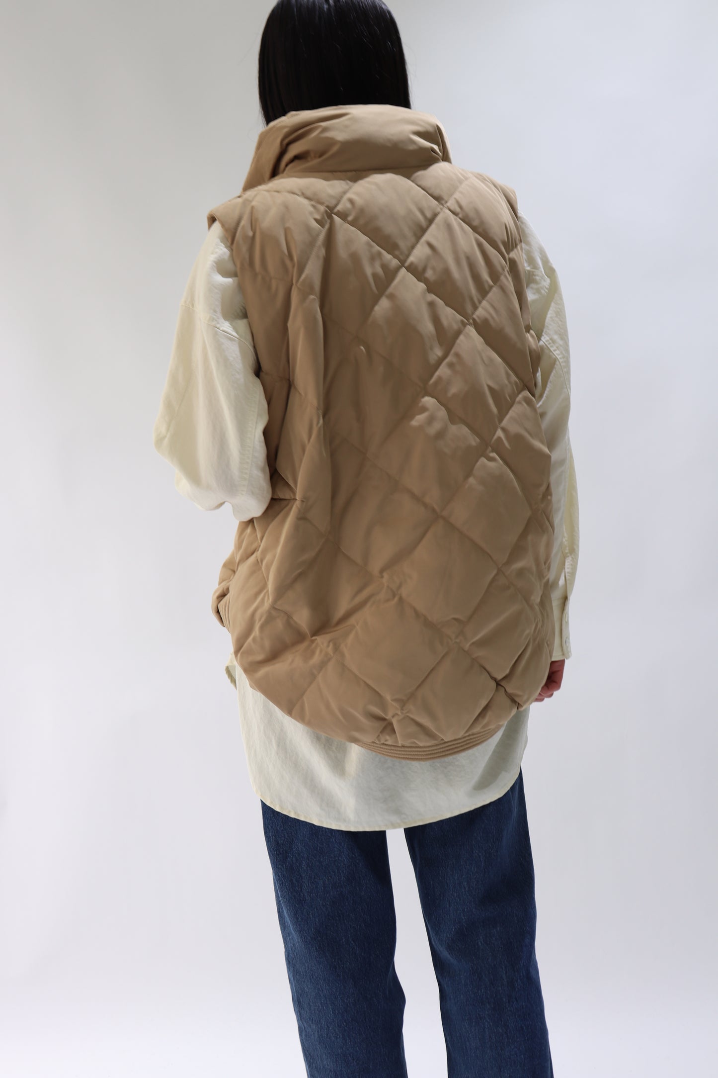【ACUTA】【PRE ORDER】ダイヤステッチダウンベスト