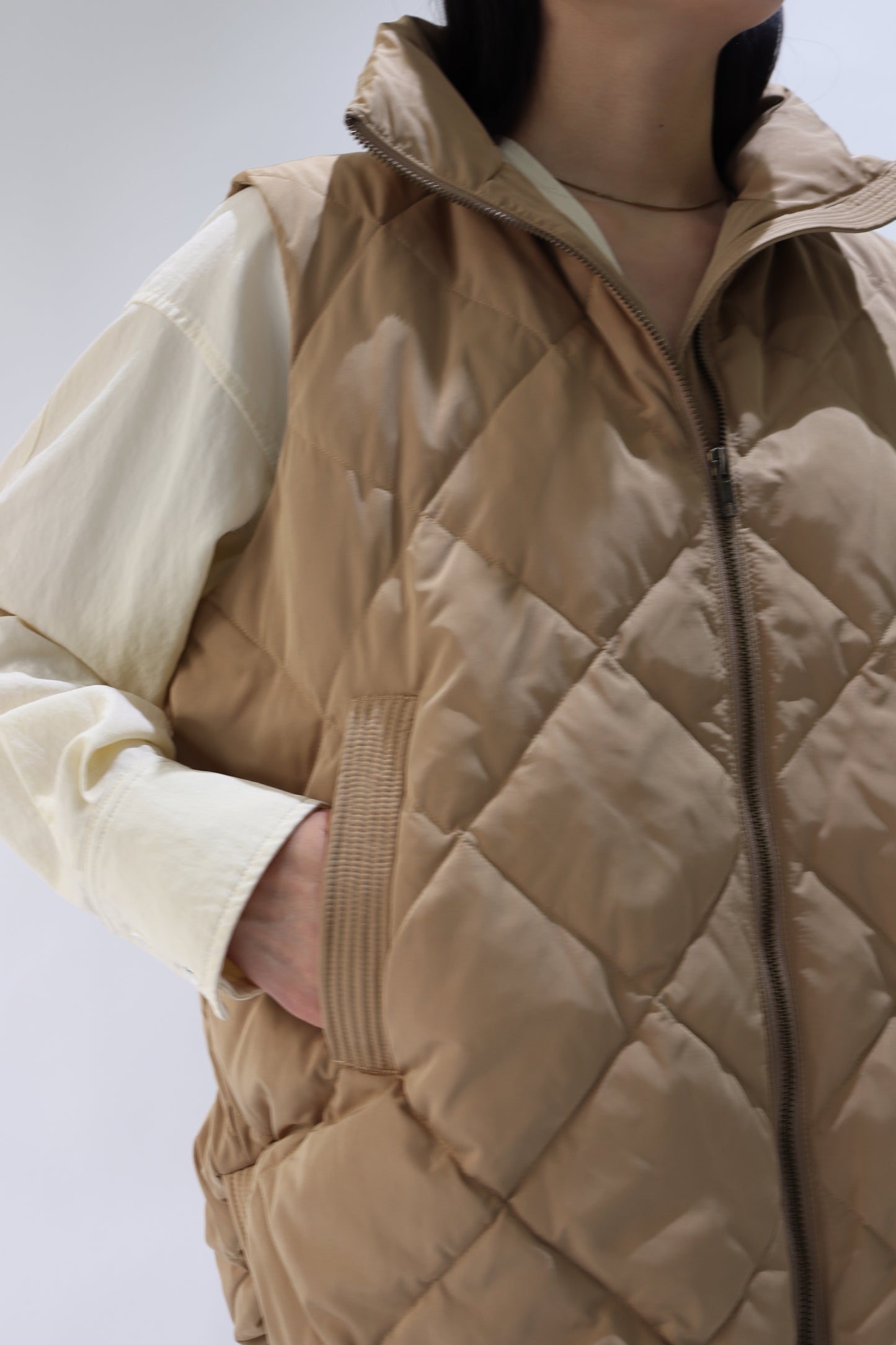 【ACUTA】【PRE ORDER】ダイヤステッチダウンベスト