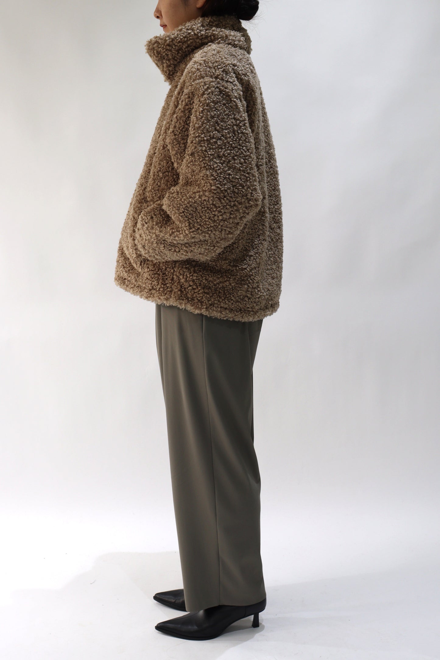 【ACUTA】【PRE ORDER】 スタンドカラーボアブルゾン