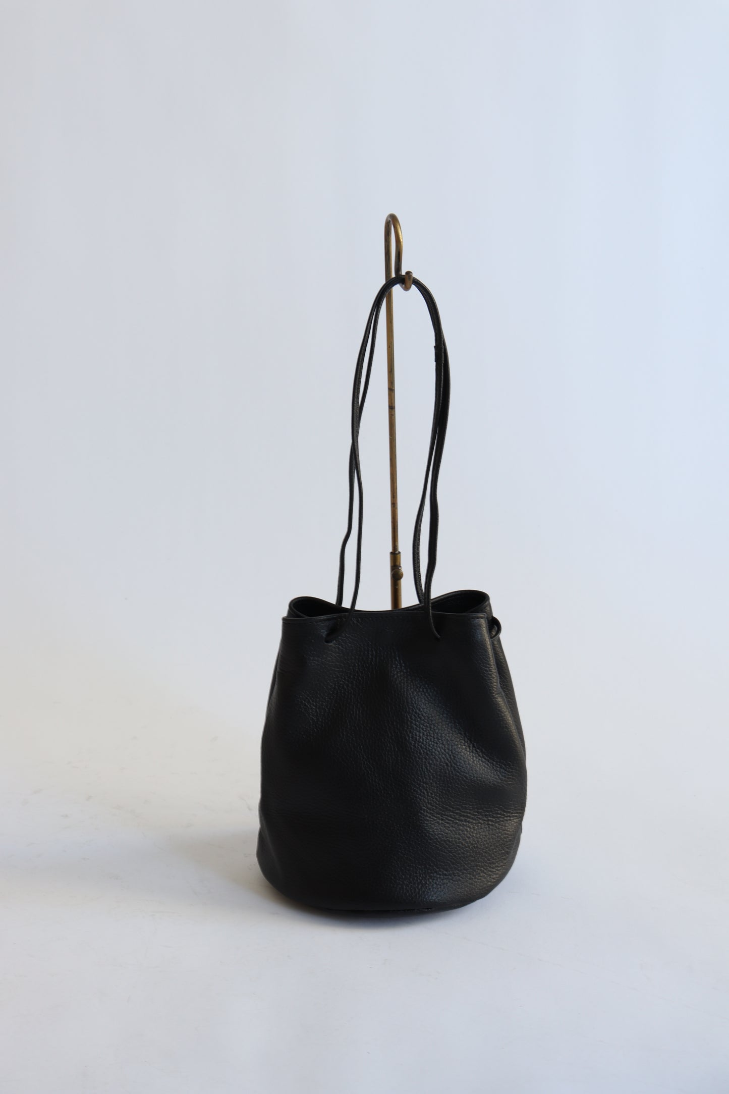 【MILLELA  FIRENZE】 巾着レザーバッグ