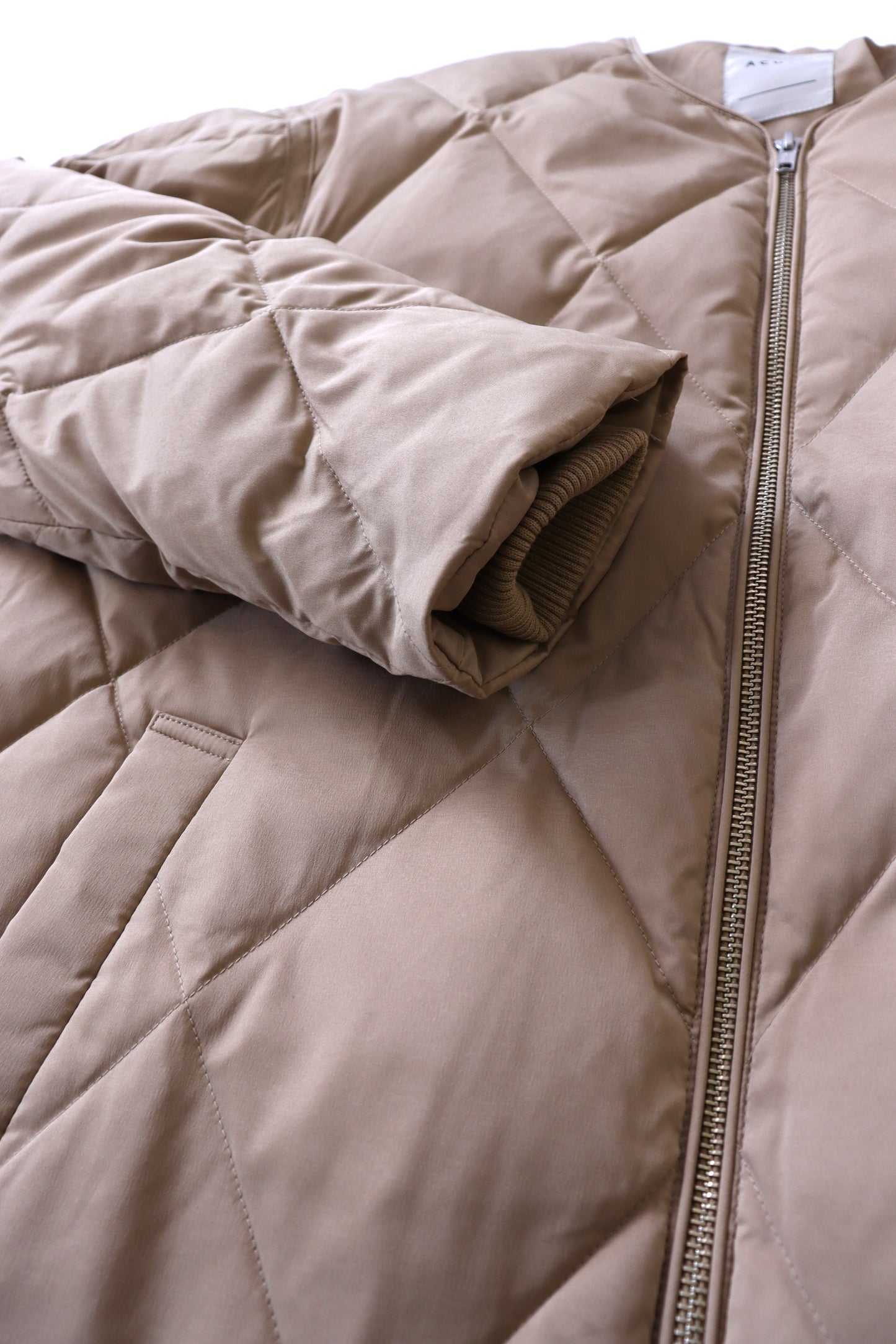 【ACUTA】ストレッチタフタ袖リブダウンコート