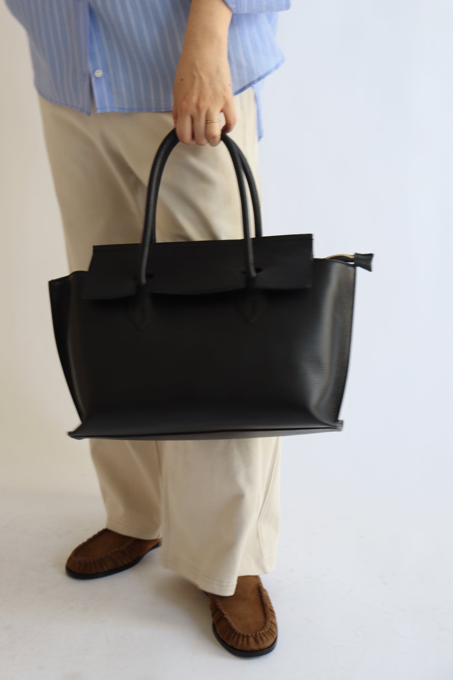 【MILLELA  FIRENZE】フラップA4レザートートバッグ