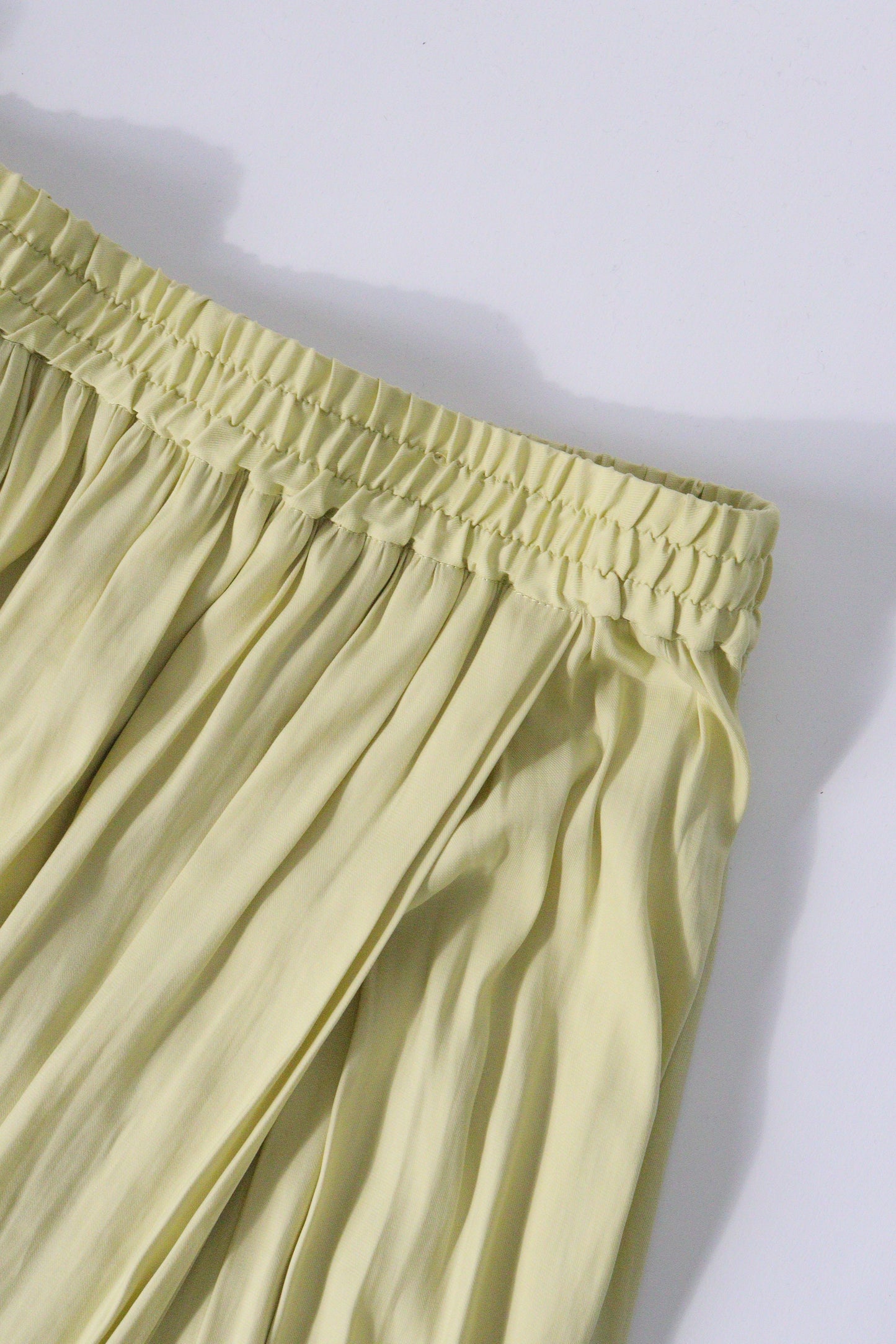 【ACUTA】【再入荷】割繊サテンラップパンツ