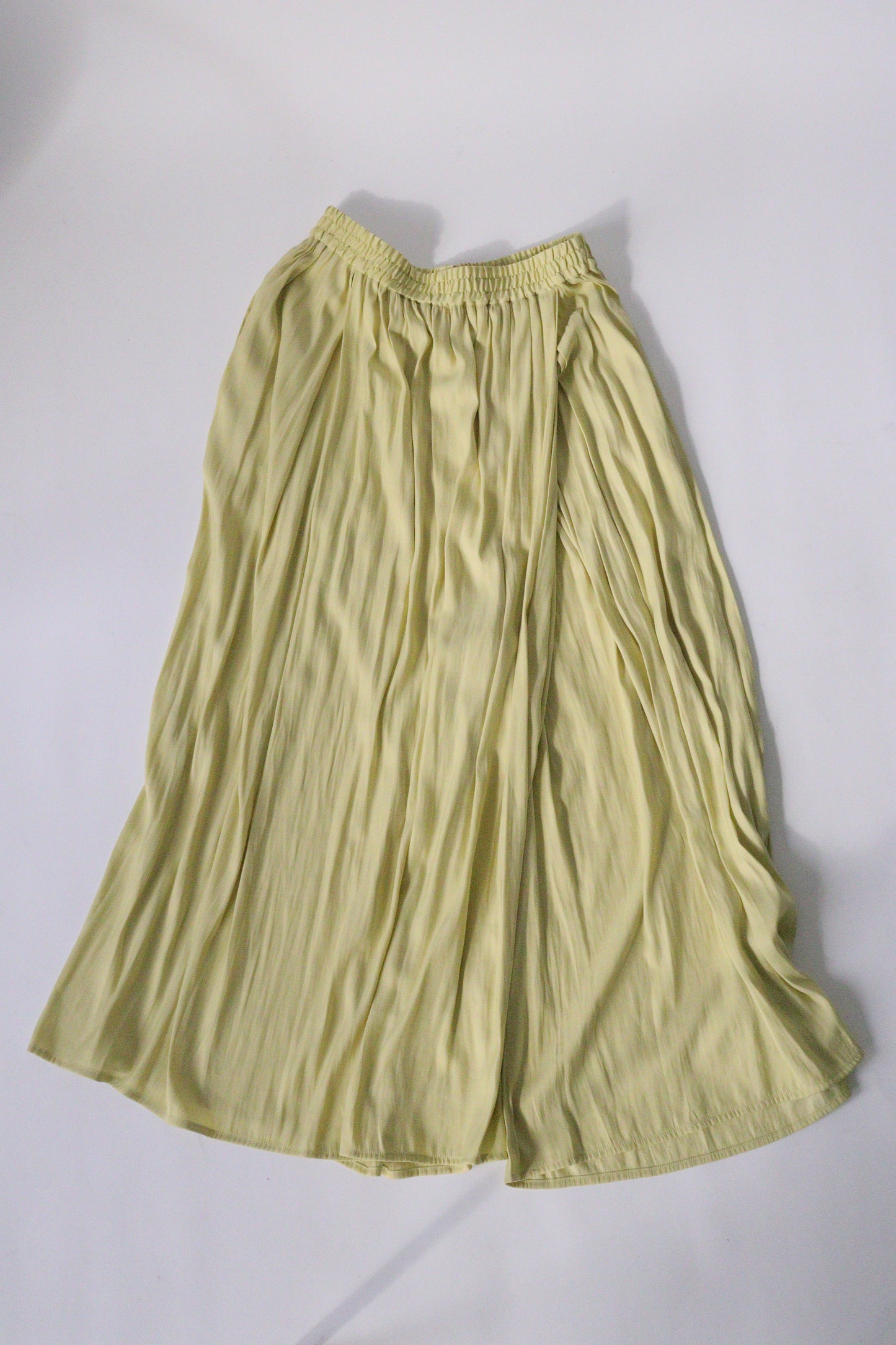 【ACUTA】【再入荷】割繊サテンラップパンツ
