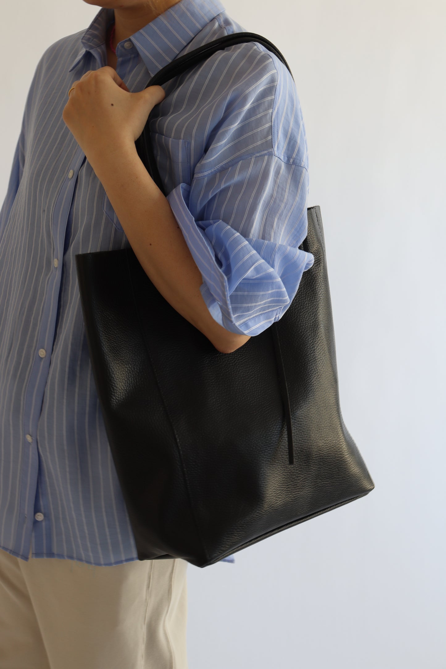 【MILLELA  FIRENZE】【再入荷】レザートートバッグ