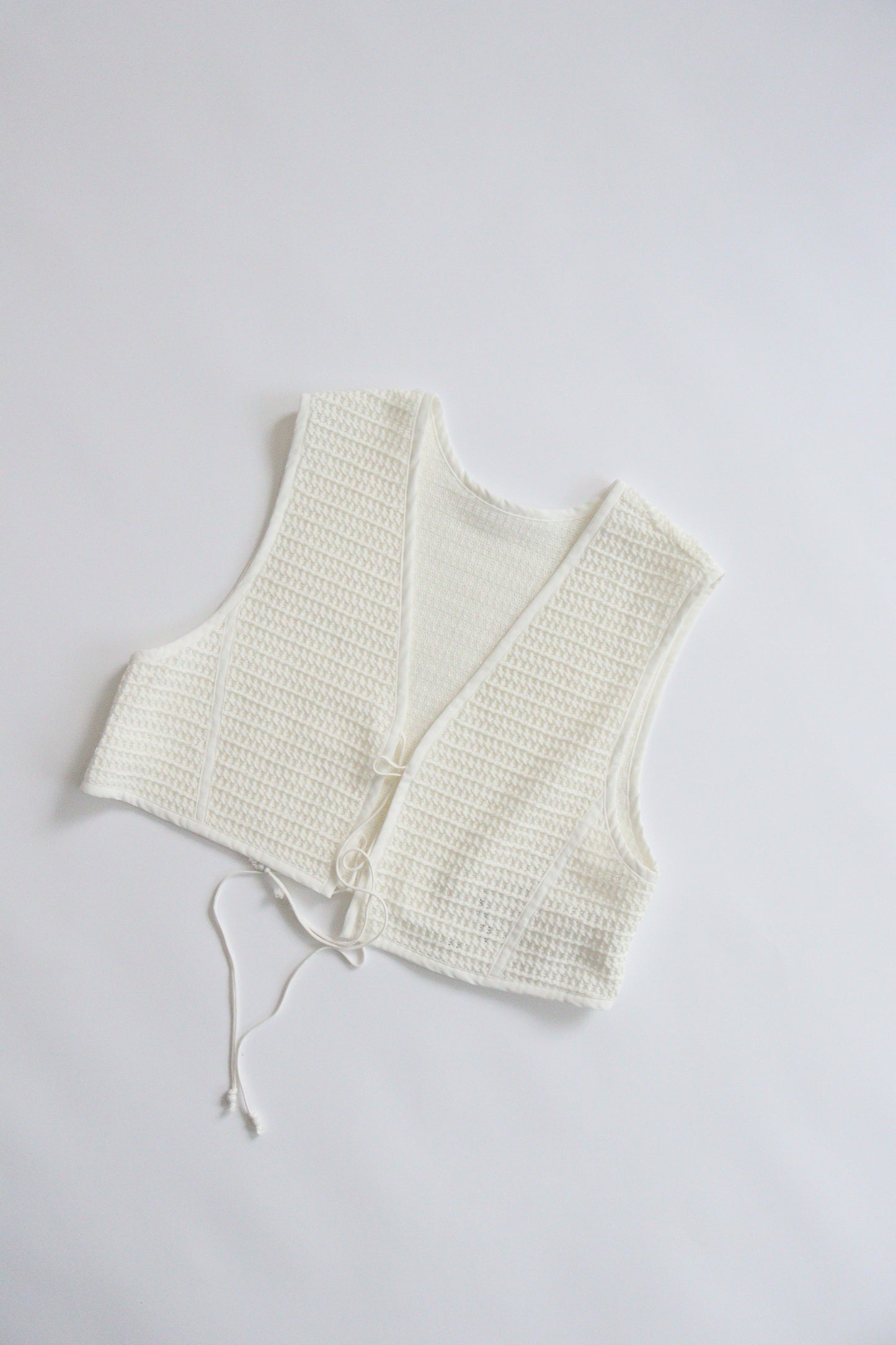 【ACUTA】ラッセルミニマルベスト