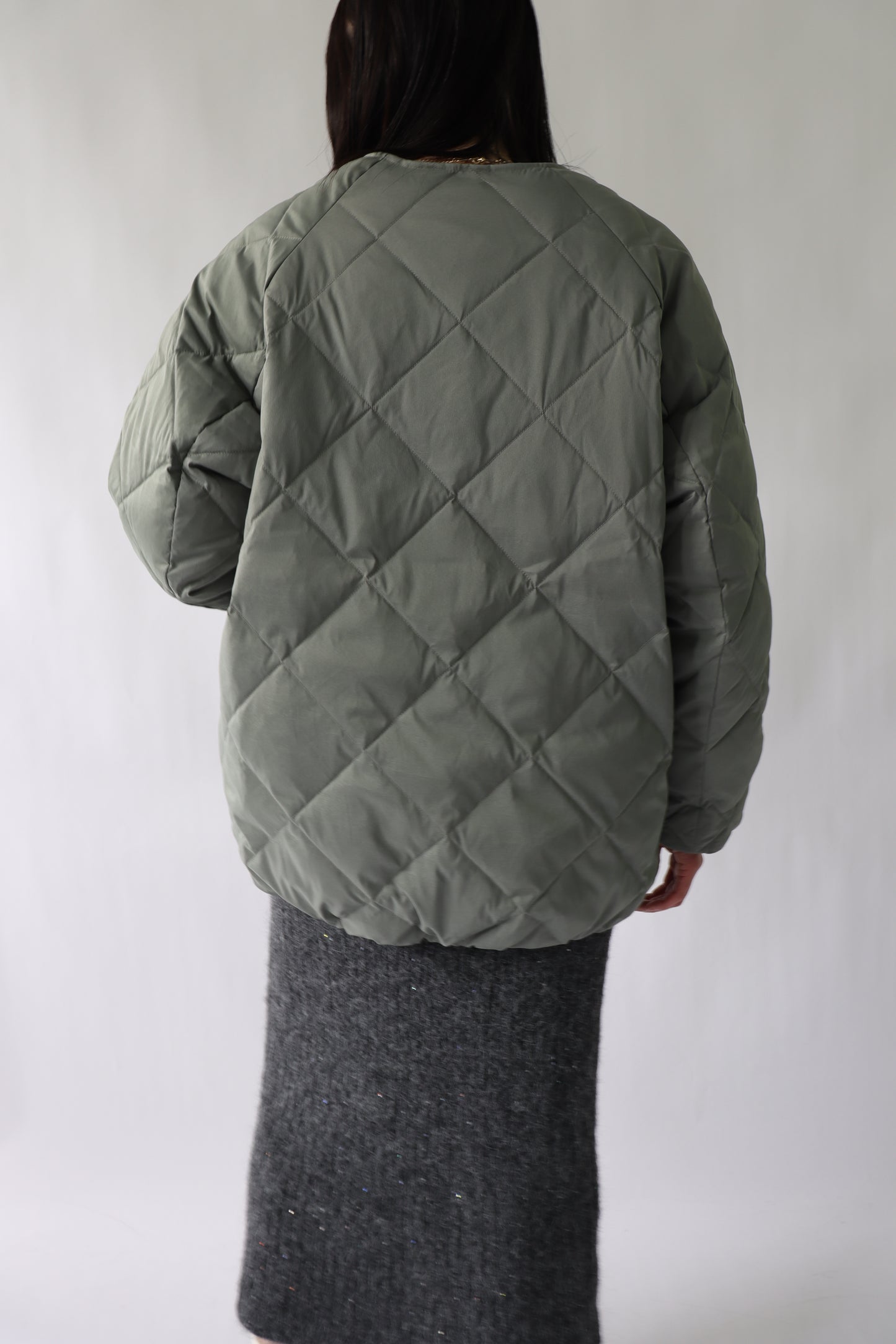 【ACUTA】ストレッチタフタバナナスリーブダウン