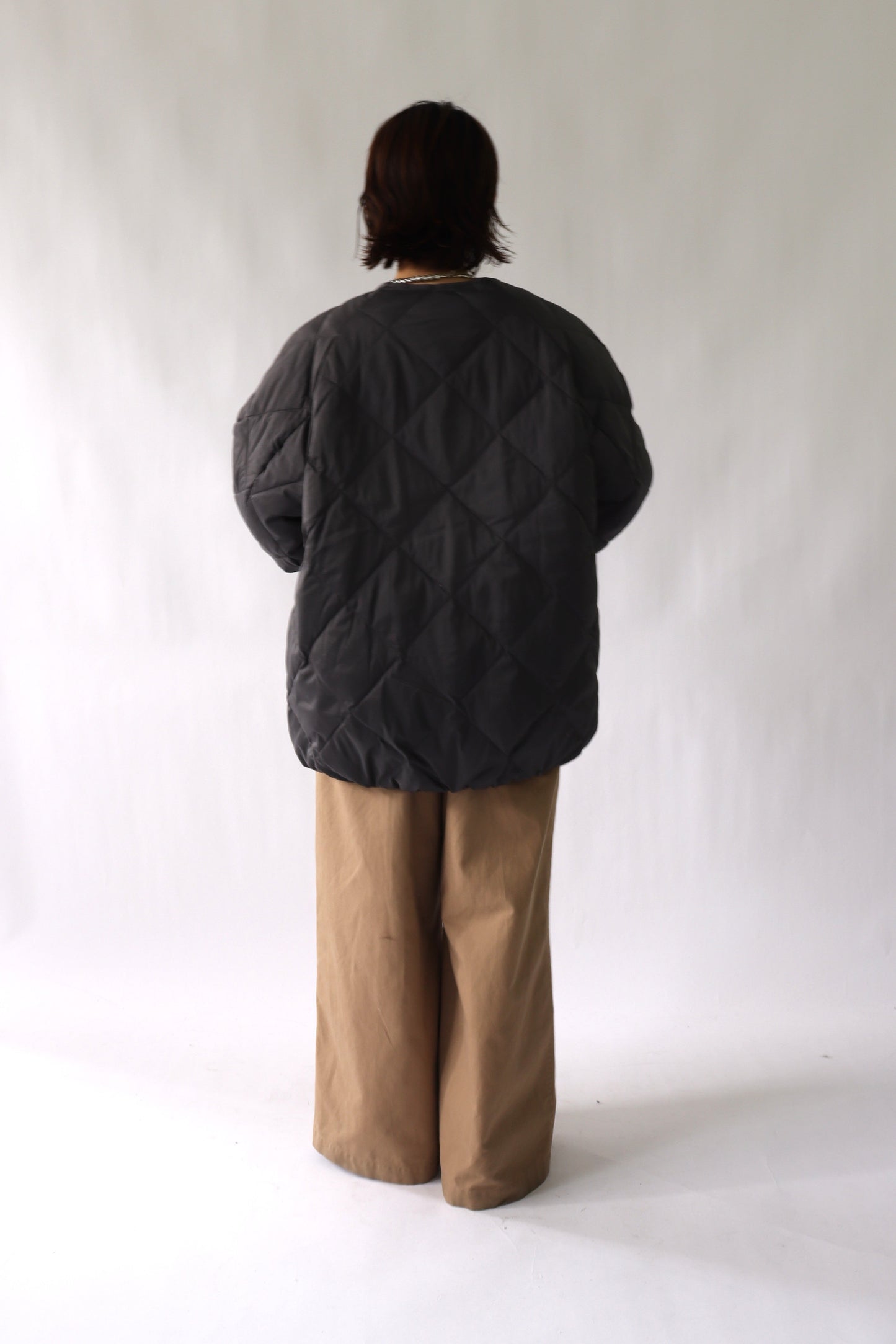 【ACUTA】ストレッチタフタバナナスリーブダウン