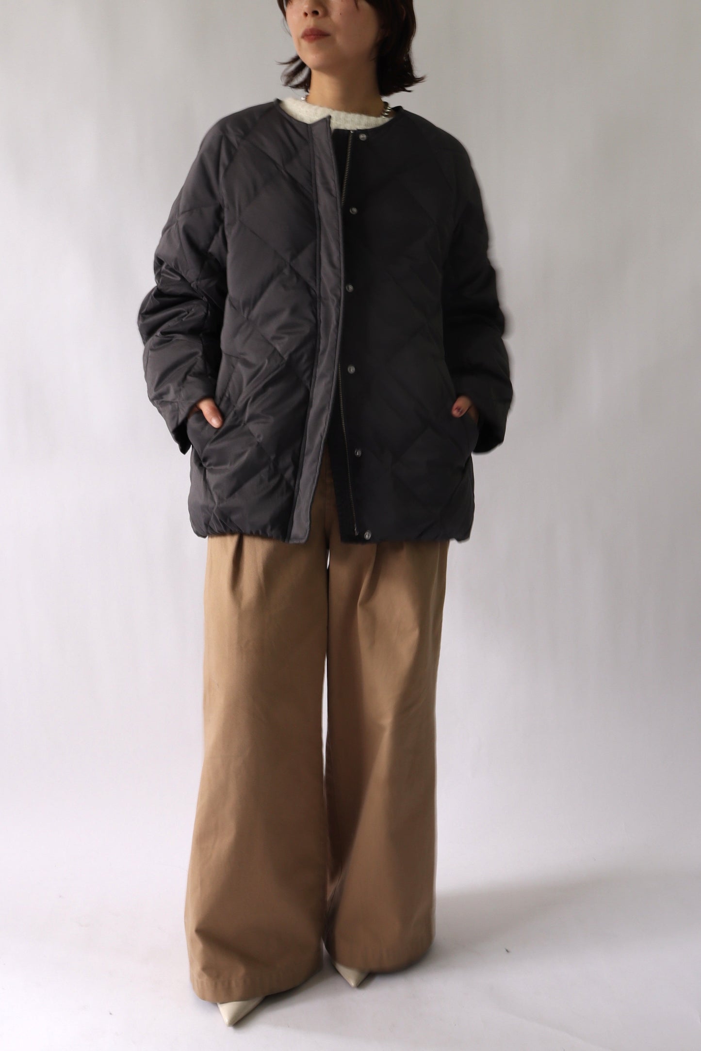 【ACUTA】ストレッチタフタバナナスリーブダウン