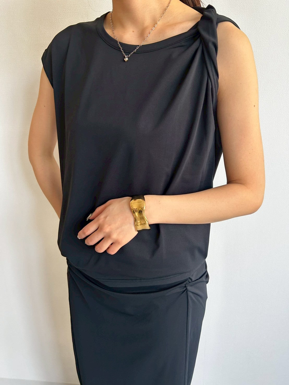 【ACUTA】 【UVカット】ベア天竺ツイストTシャツ