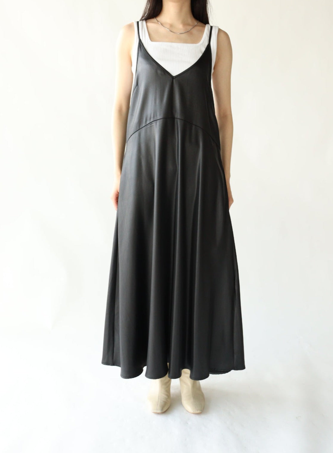 【ACUTA　アクータ】グロッシーサテンキャミソールワンピース